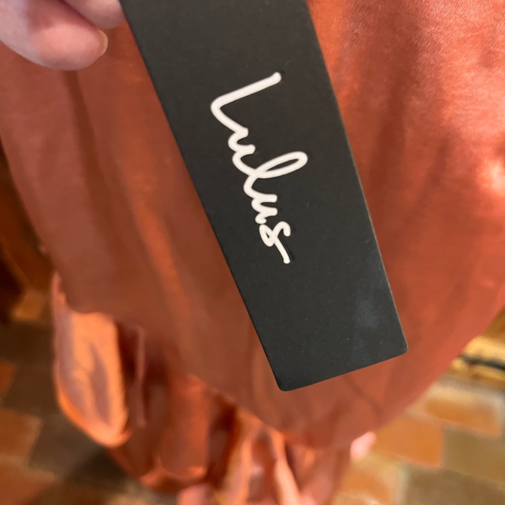 Lulu’s Small burnt peachy orange soft silky formal 2015 - Picture 5 of 12